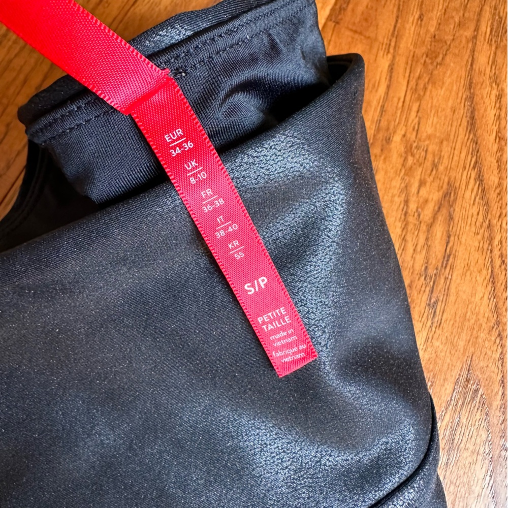 Spanx Women's Black Faux Leather Ankle Leggings - Picture 7 of 9